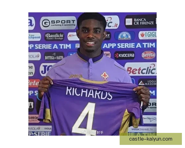 巴洛特利:在曼城的魔幻时光与传奇瞬间表现亮眼 巴洛特利:在曼城的魔幻时光与传奇瞬间表现亮眼